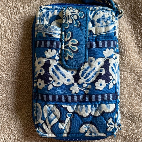 Vera Bradley Handbags - Very Bradley Carry It All Wristlet